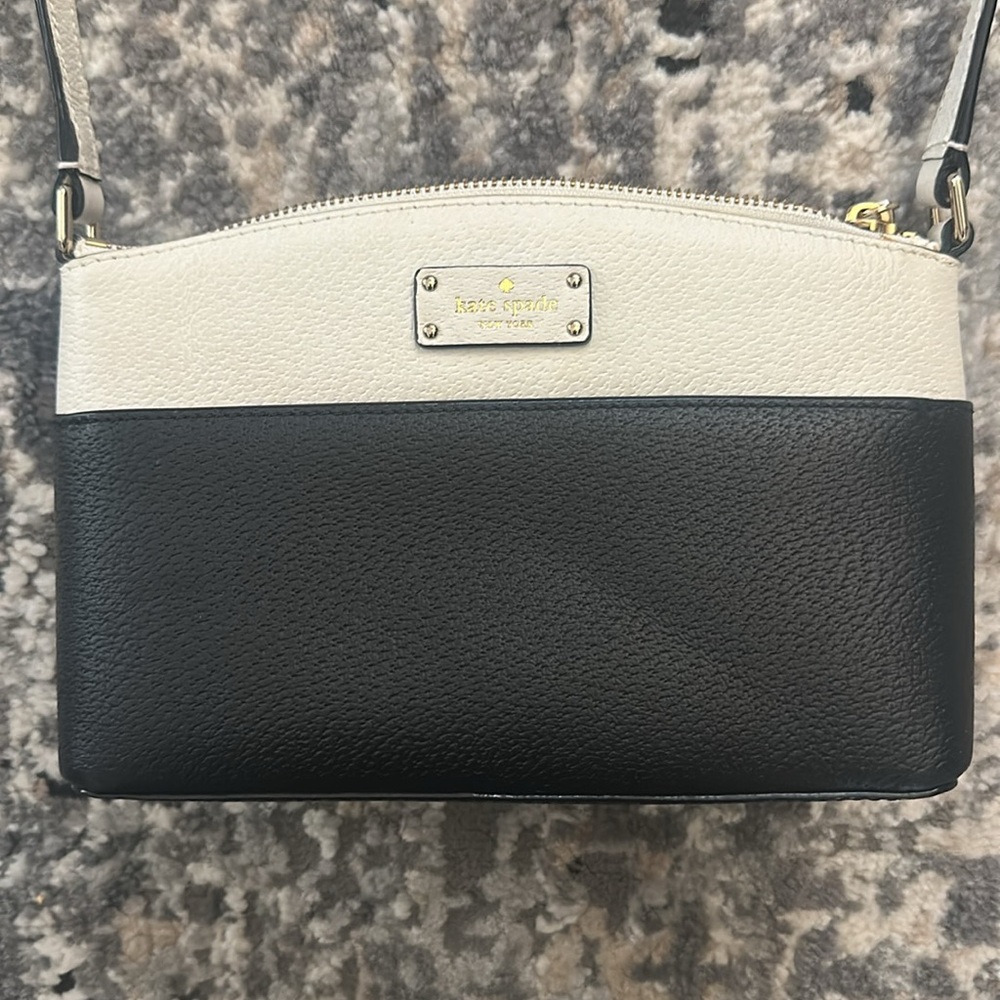Kate spade purse ♠️ - Picture 3 of 14